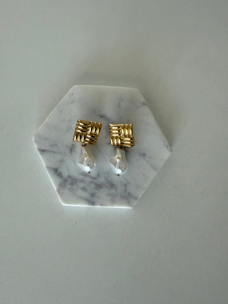 Coastal Pearl Earrings