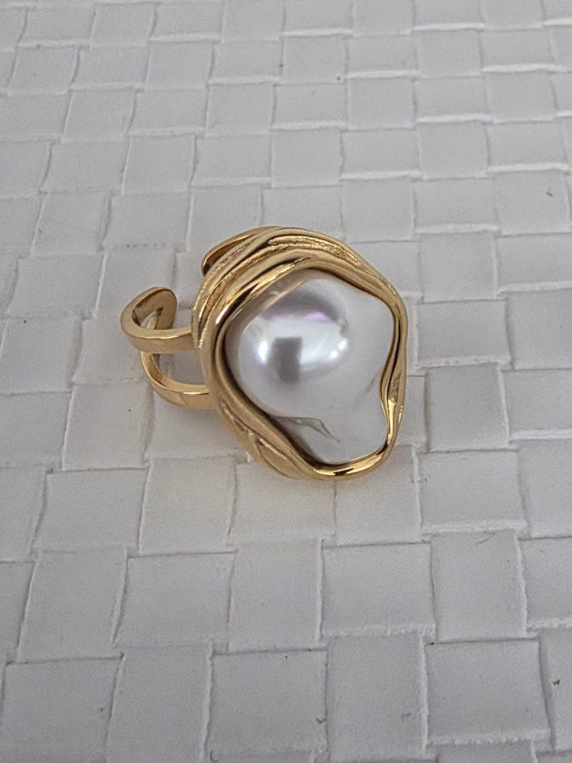 Chunky Pearl Ring Wholesale