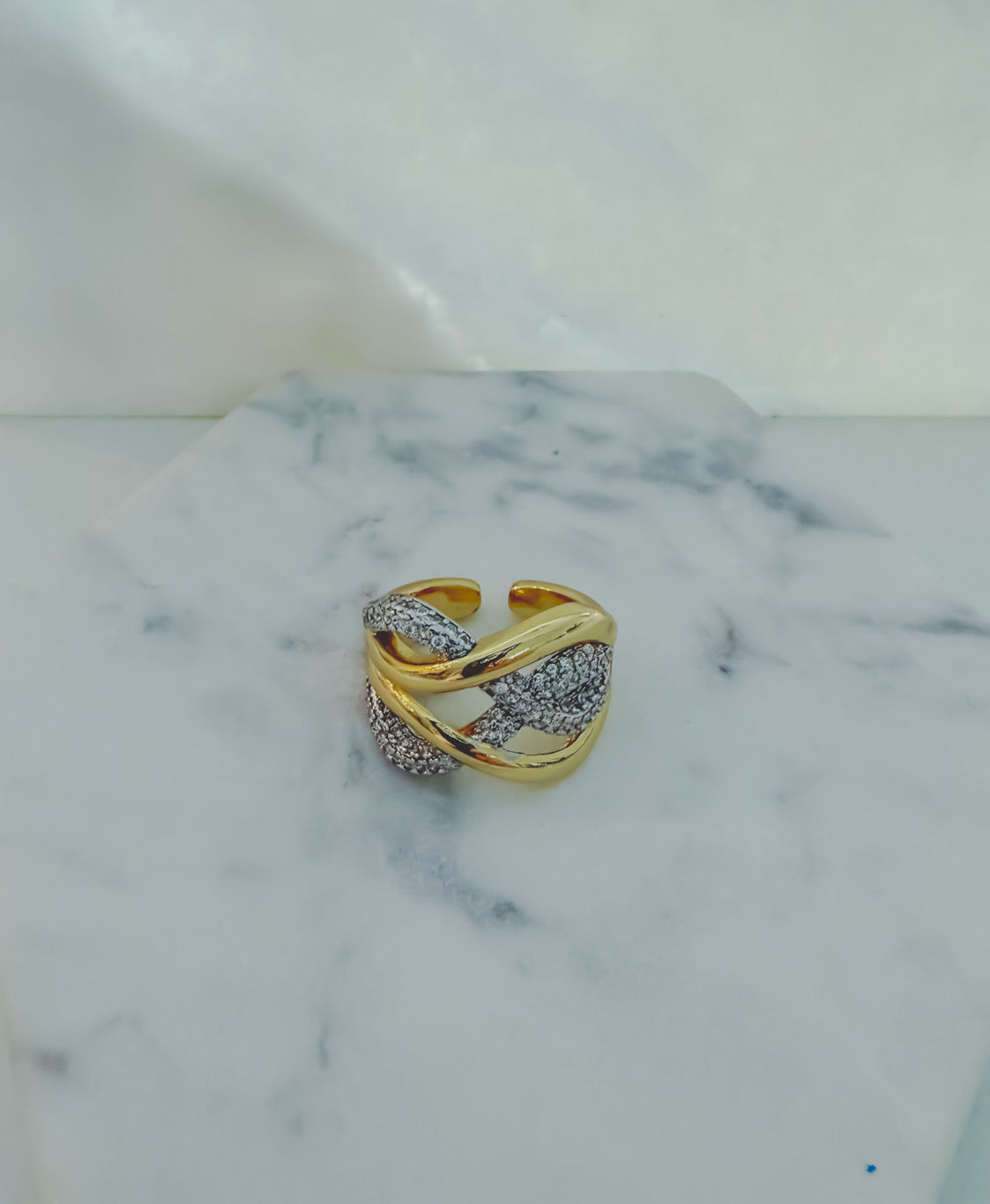 Twisted Infinity Ring