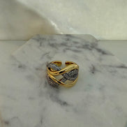 Twisted Infinity Ring