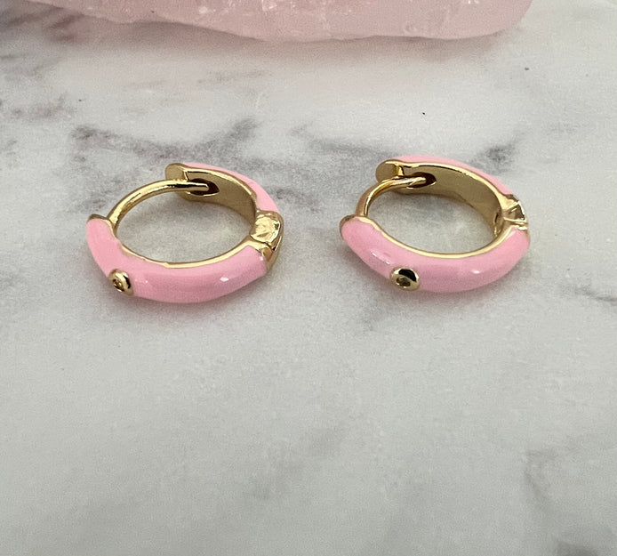 Tiny Hug Earrings