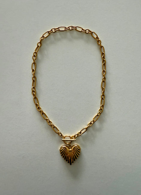 Scalloped Heart Necklace