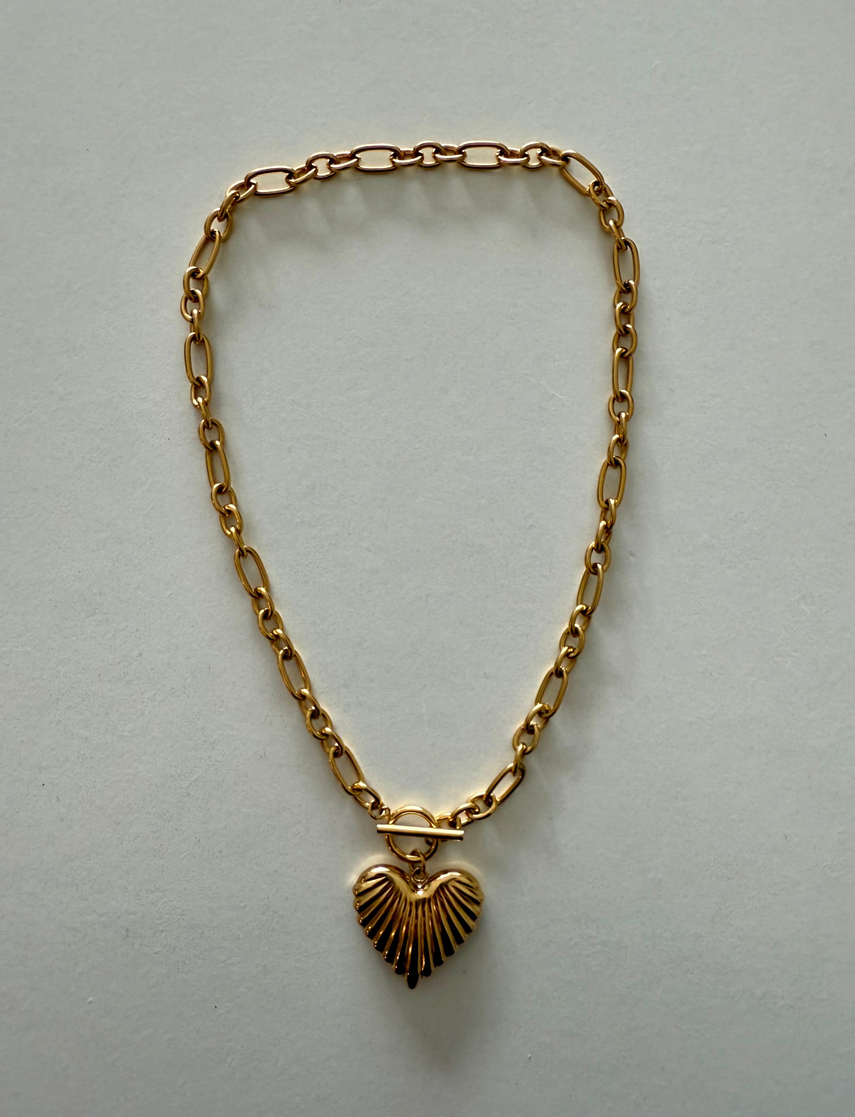Scalloped Heart Necklace