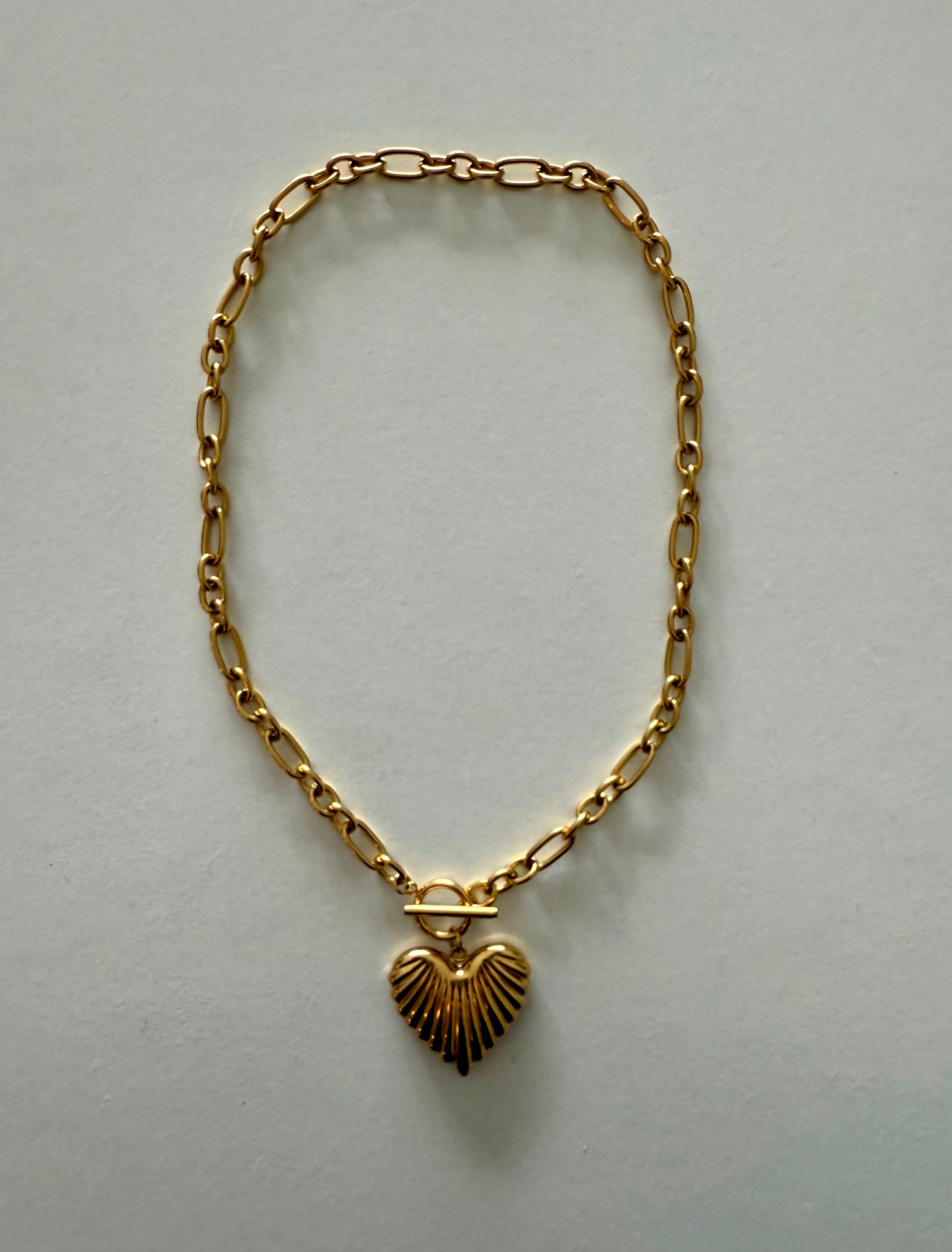 Scalloped Heart Necklace