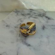 Twisted Infinity Ring