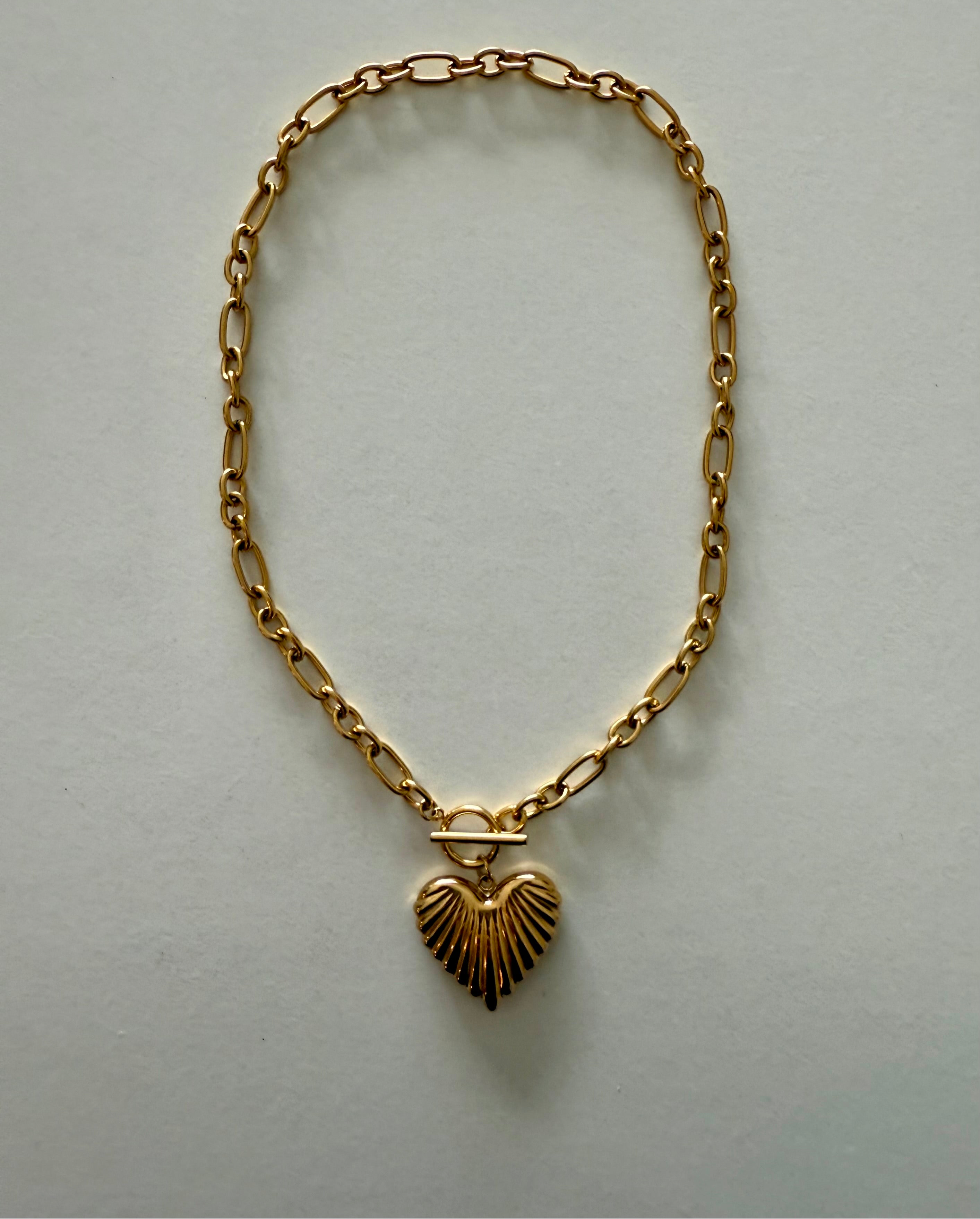 Scalloped Heart Necklace