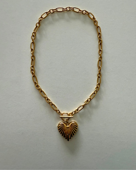 Scalloped Heart Necklace