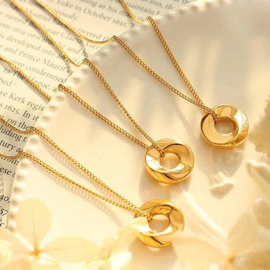 Ravena Pendant Wholesale