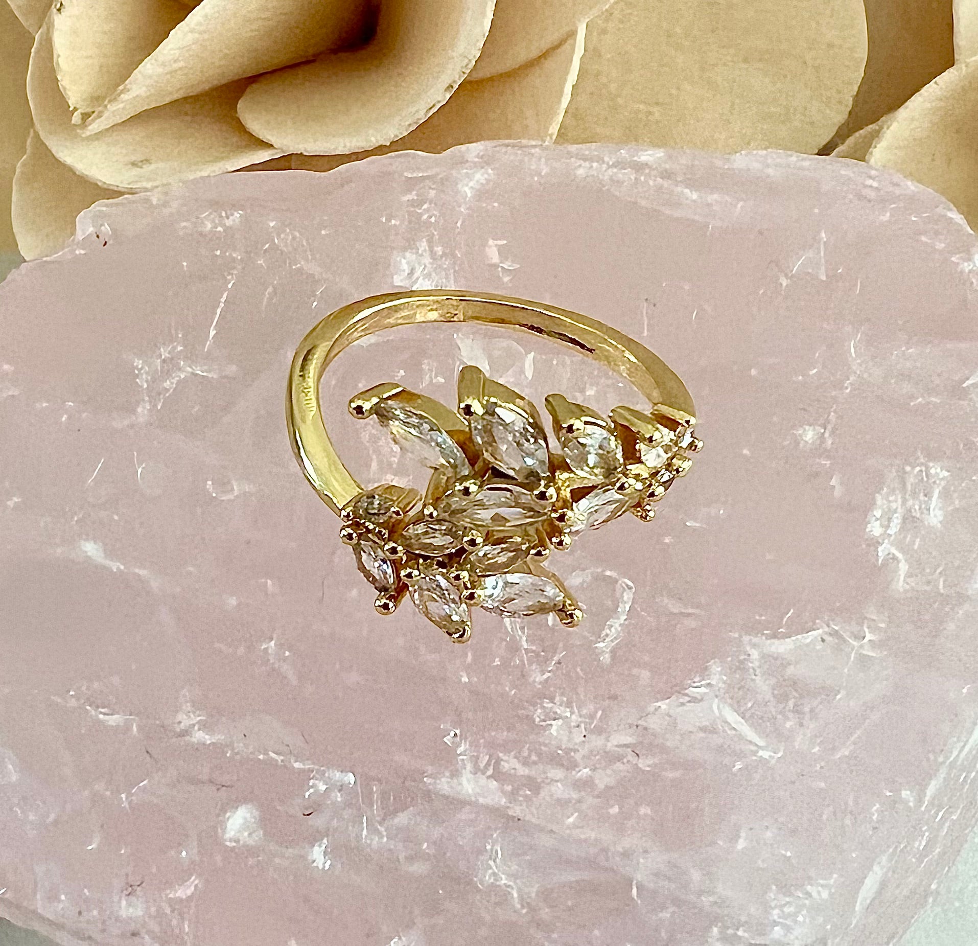 Winter Leaf Ring